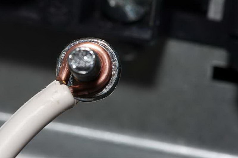 Кабелно ухо